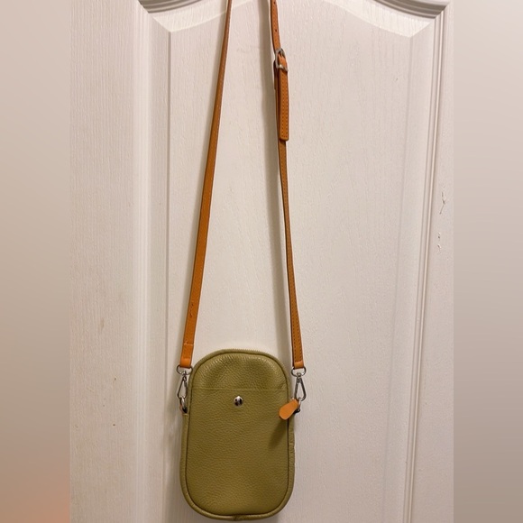 Divina Firenze Fine Top Leather Art. Amanda Crossbody Purse
Golden Miele Italy - Picture 1 of 12